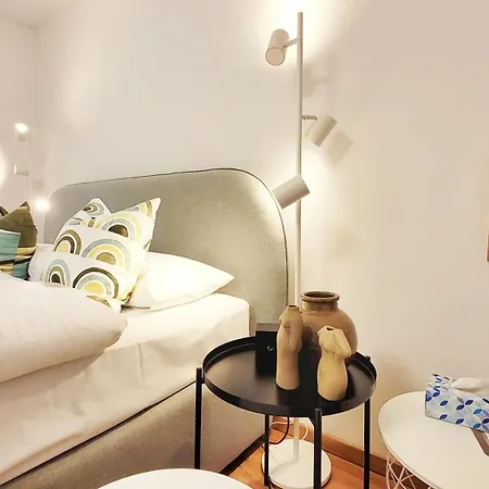 Apartament Gm-stays - Am Duernbach - Modern, Ruhig & Zentral Am Mit Parkplatz - Bright Collection *